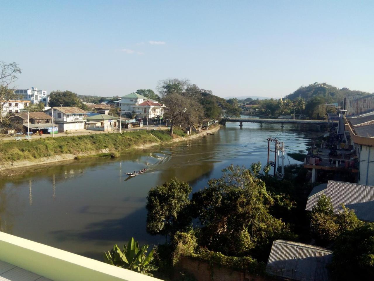 Kayah Land Hotel Loikaw Esterno foto